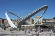 800px-Gateshead_millennium_bridge_open.jpg