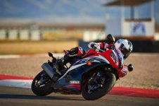2014-Yamaha-R6-wallpapers-12-1024x682.jpg