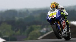 Valentino-Rossi-FIAT-Yamaha-Wallpaper-HD.jpg