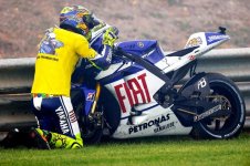 m1-yamaha-rossi-2521048-2000x1331.jpg