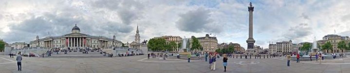 1000px-Trafalgar_Square_360_Panorama_Cropped_Sky,_London_-_Jun_2009.jpg