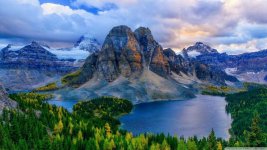canada_mounatains_yellow_and_green_trees-wallpaper-1366x768.jpg