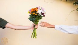 effect-of-giving-flowers-1.jpg