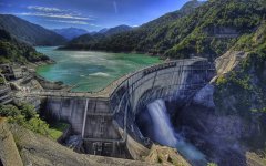 Kurobe%20Dam,%20the%20largest%20dam%20from%20Japan,%20on%20the%20Kurobe%20River.jpg