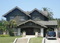 House_at_221_Wilton__Los_Angeles.jpg
