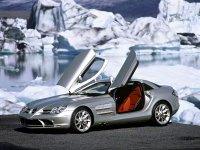 srcmercedes-benz-slr-mclaren-2004-012.jpg