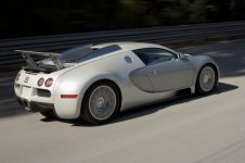 bugatti-veyron-040.jpg