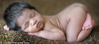 1266647265sleeping_newborns_01.jpg