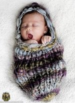 1266647265sleeping_newborns_09.jpg