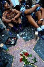 Michael+Jackson+Dies+Los+Angeles+lnp1CNaxNp_l.jpg