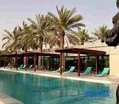 146592_110606175349527_std-dubai12.jpg