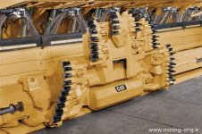 cat_longwall_plow_system_assembled_on_surface.jpg cat_longwall_plow_system_assembled_on_surface.jpg