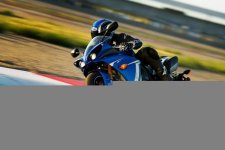 yamaha-r1.jpg