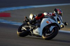 yamaha-r1-2010.jpg
