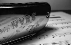 800px-Harmonica.jpg